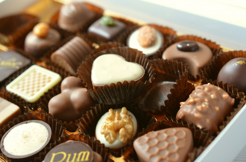 boulangerie--min_chocolates_food_candy_calories_nibble_chocolate_heart-782043